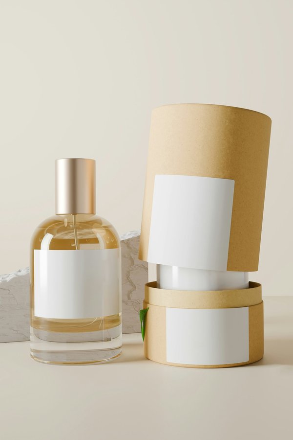 Découvrez 100 feuilles de papier de soie rigel blanc et or élégantes